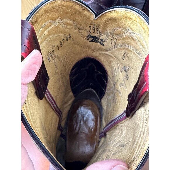 Vintage Tony Lama cowboy boots in dark cherry leather with flame stitching Made - Picture 6 of 9